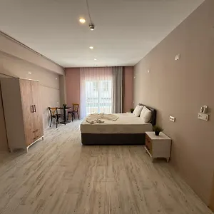 樱花套房旅舍 旅馆